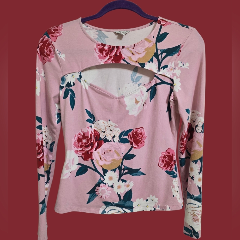Guess Floral Top With Sweetheart Cut Out Detail